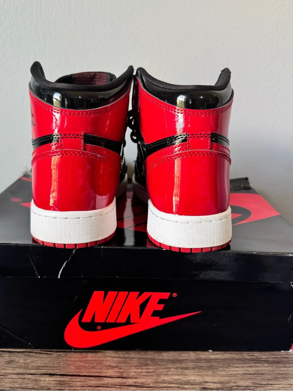 Nike Jordan 1s Red Toe with Box High-Top Sneakers - Black & Red